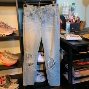 Brandy Melville Boyfriend Jeans